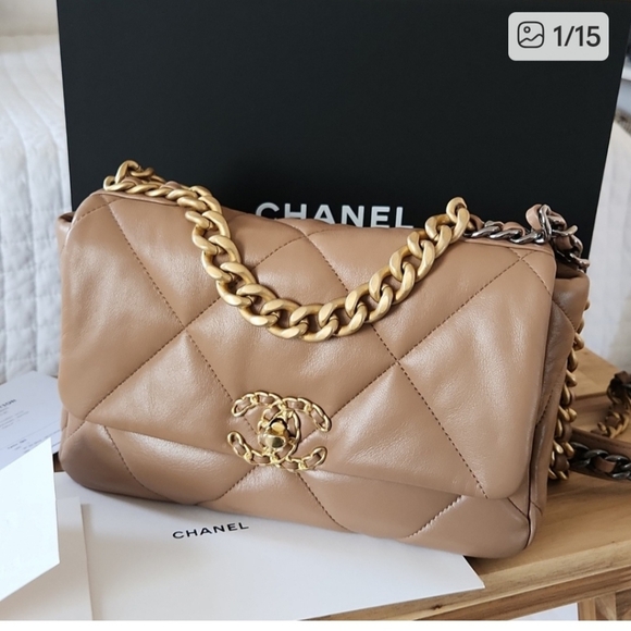 Chanel 19 Medium Camel Color bag -Like New! The Softest Leather! - Picture 16 of 16